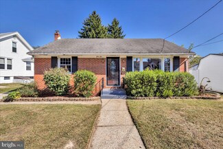 51 S Lippincott Ave, Maple Shade, NJ 08052
