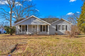 5850 Old Rural Hall Rd, Winston Salem, NC 27105