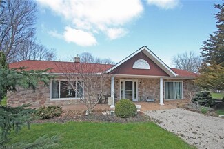 109 Johanna Ln, Kelleys Island, OH 43438
