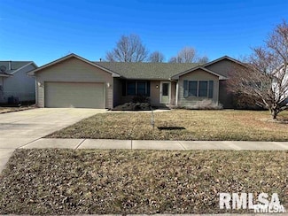 213 Appomattox Dr, Springfield, IL 62711
