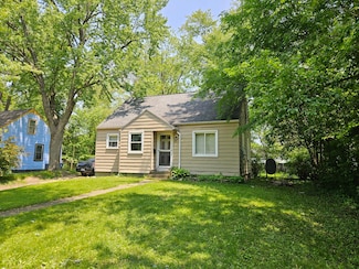 1726 Upland Dr, Kalamazoo, MI 49048