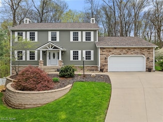 5180 Pine Valley Dr, Zanesville, OH 43701