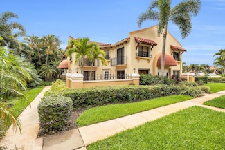 6 Uno Lago Dr Unit 1, North Palm Beach, FL 33408