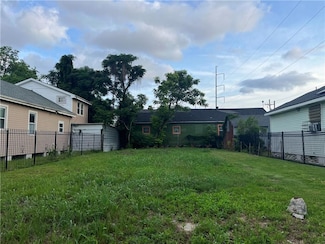 2706 N Prieur St, New Orleans, LA 70117