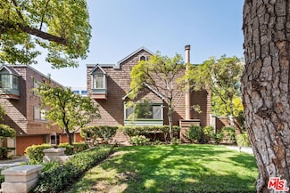 207 S Oakland Ave Unit A, Pasadena, CA 91101