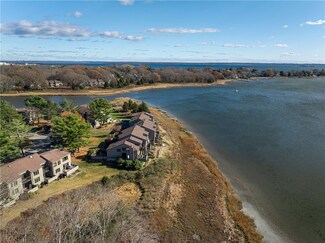 255 Fishing Cove Rd, North Kingstown, RI 02852