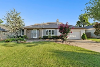 1110 Larchmont Ln, Nichols Hills, OK 73116