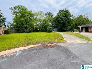 764 Belmont Cir Unit 11, Bessemer, AL 35023