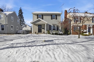 3827 Grantley Rd, Toledo, OH 43613