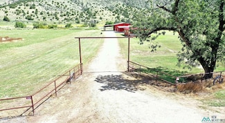 10343 Los Chozas Trail, Hondo, NM 88336