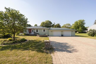 740 E Adolphus Ave, Fergus Falls, MN 56537