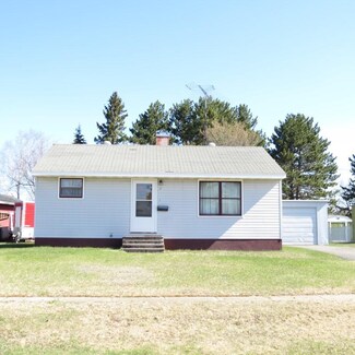 27 Fern Ct, Babbitt, MN 55706