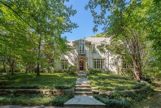 5850 Fairwood Ln, Memphis, TN 38120