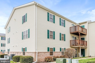 145 Hailey Ln Unit F-11, Strasburg, VA 22657