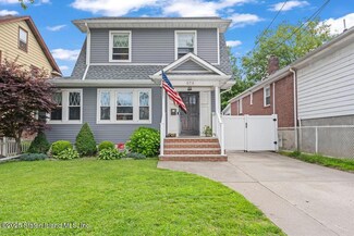 575 Bement Ave, Staten Island, NY 10310