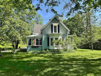 97 Buck Hill Rd, Shaftsbury, VT 05262