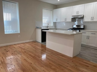 906 Gerard Ave Unit 3-C, Bronx, NY 10452