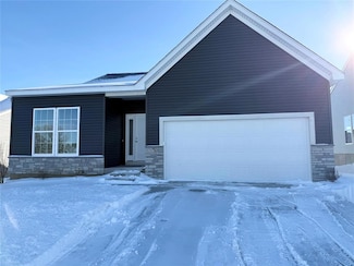 130 NW Rolling Cir, Waukee, IA 50236