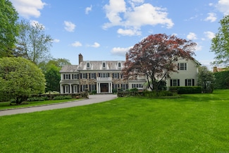 68 Woods End Rd, New Canaan, CT 06840