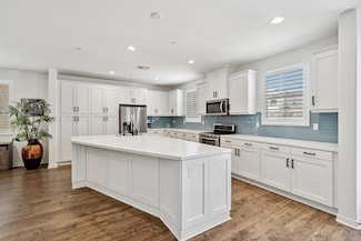 4203 Calle Del Vista, Oceanside, CA 92057