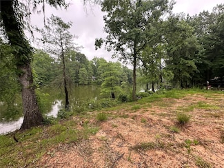 454 Lakeview Dr, Cleveland, TX 77327