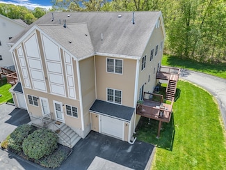 1 Shameem Ln Unit 1, Hudson, MA 01749