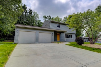 329 Meadow Ln, de Forest, WI 53532
