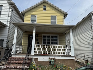 63 Church St, Kingston, PA 18704