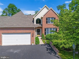 4693 Pinehurst Cir Unit 16, Center Valley, PA 18034