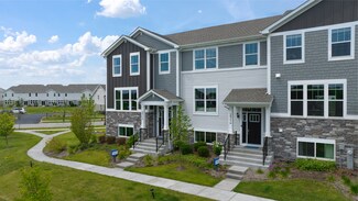 600 Wolverine Dr, Aurora, IL 60502