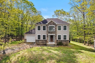 72 Chickadee Ln, Albrightsville, PA 18210