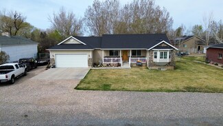 140 S 300 St W, Minersville, UT 84752
