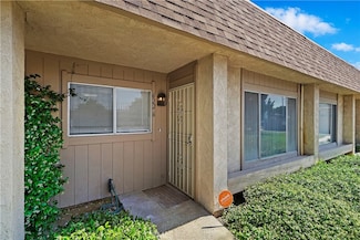 622 S Santa fe St Unit 6, Hemet, CA 92543