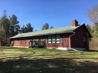 618 W Old Main Rd, Lowell, ME 04493
