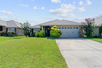 105 Brooklawn Dr, Harvest, AL 35749