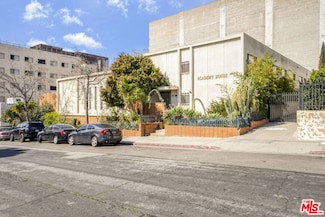933 Grattan St, Los Angeles, CA 90015
