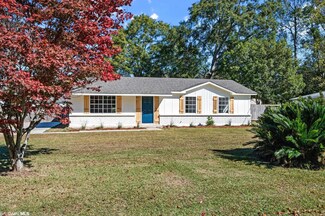 102 W Laurel St, Atmore, AL 36502