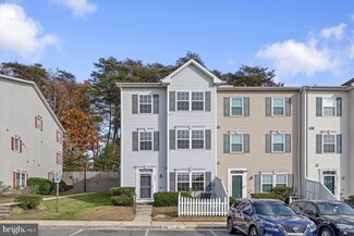 8049 Brookstone Ct, Severn, MD 21144