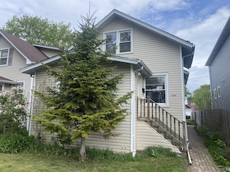 5014 W Strong St, Chicago, IL 60630