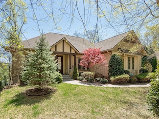 127 Falkirk Way, Zirconia, NC 28790