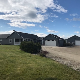 343 Moiese Ln, Stevensville, MT 59870