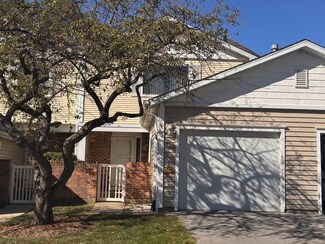 322 Clearwater Ln Unit 37D, Schaumburg, IL 60194
