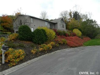 5312 Aquarius Dr, Syracuse, NY 13224