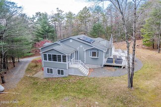 122 Ranger Rd, Greeley, PA 18425