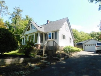 452 St Andrews Rd, Walden, NY 12586