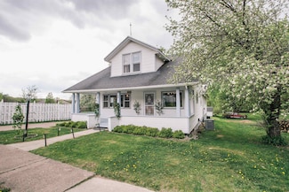 333 Maple St, Granton, WI 54436