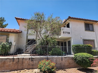 6719 W Charleston Blvd Unit 4, Las Vegas, NV 89146
