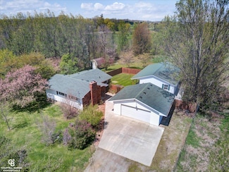 5460 Mcintyre Rd, Clyde, MI 48049