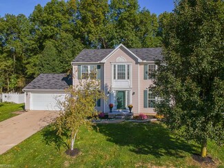 5073 Burrell Dr, Sheffield Village, OH 44054