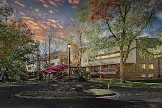 7500 Cahill Rd Unit 202C, Edina, MN 55439
